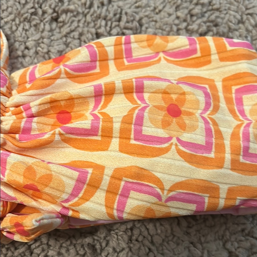 NWT retro Bikini Top - Picture 3 of 4